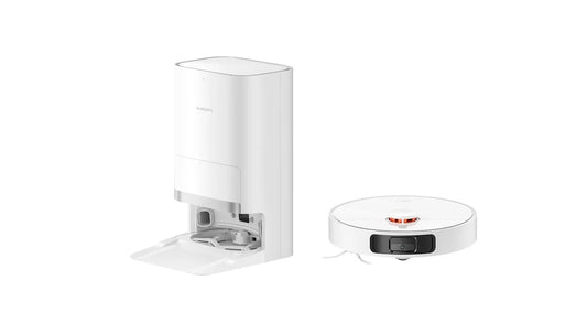 Aspiradora robot Xiaomi X20+ con función de trapeador, en acción en un suelo de vivienda, con diseño moderno y compacto.